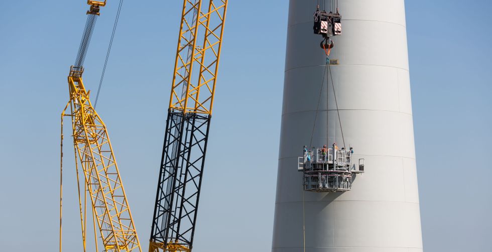 wind turbine tower blast cleaning